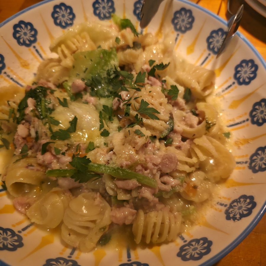 ひき肉と青菜のショートパスタ