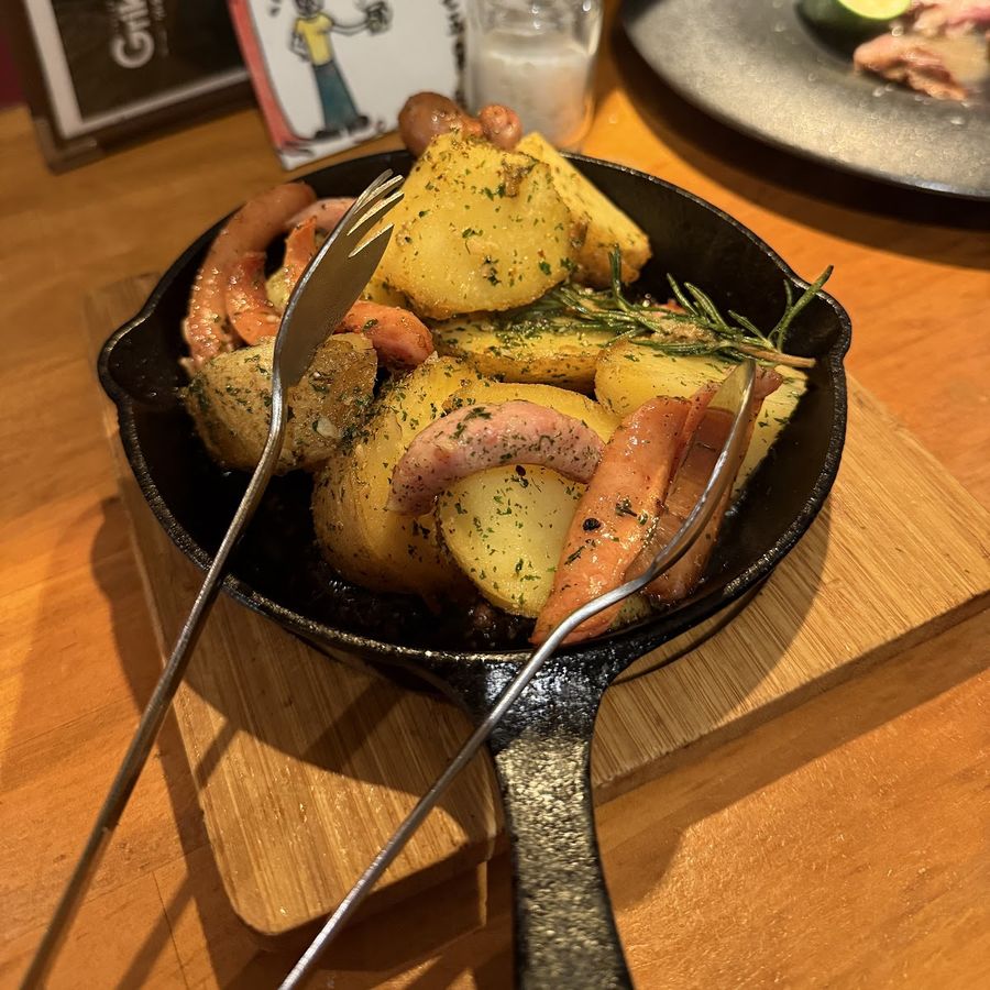 じゃがいもとローズマリーのスキレット焼き