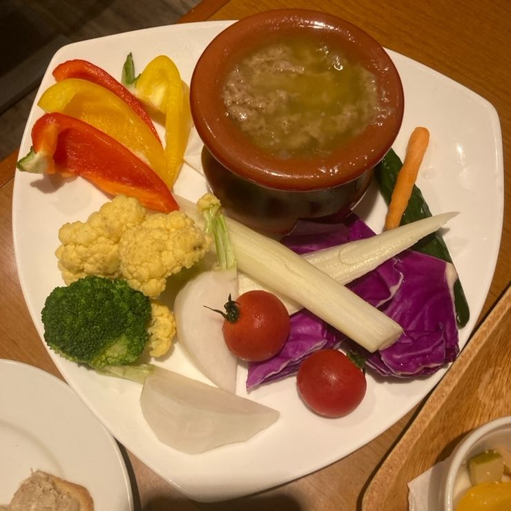 野菜とソースのバーニャカウダ